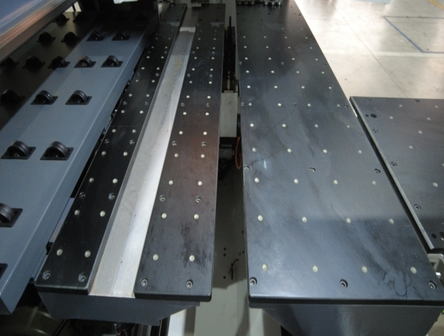 Сверлильно-присадочный станок с ЧПУ HB61J