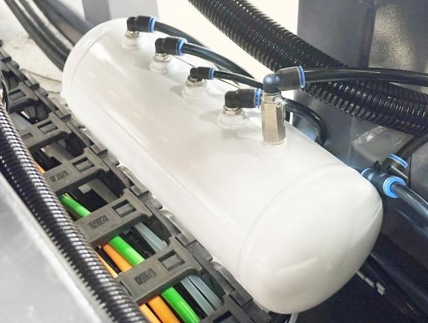 Сверлильно-присадочный станок с ЧПУ HB61J