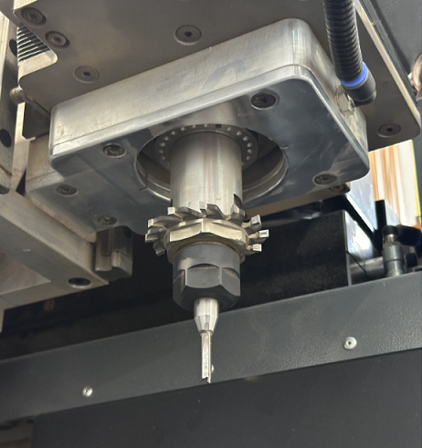 Сверлильно-присадочный станок с ЧПУ HB621CGS