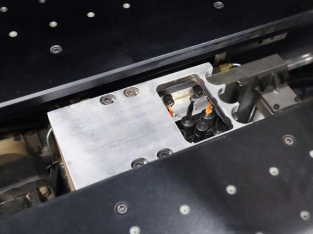 Сверлильно-присадочный станок с ЧПУ HB642GP