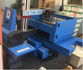 Электроэрозионный вырезной станок DK7735