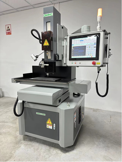 Электроэрозионный станок с ЧПУ для МАЛЫХ ОТВЕРСТИЙ модель HS4 (Супердрель)