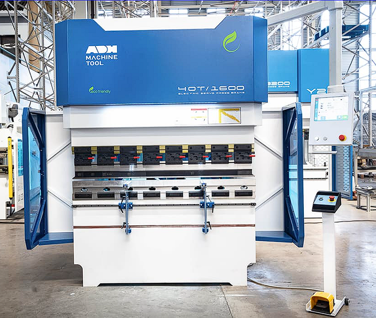 Сервоэлектрический листогиб с ЧПУ серия WADG