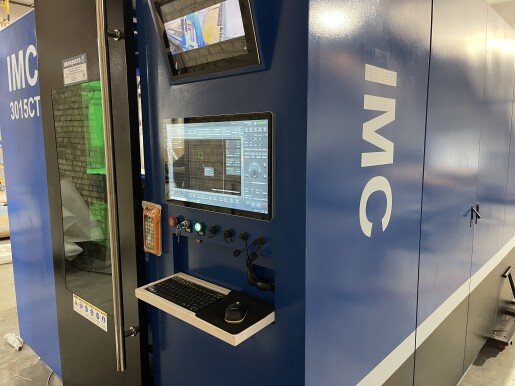 Станок лазерной резки листового металла, труб и профилей с кабинетной защитой