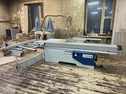 Произведен запуск форматно-раскроечного станка