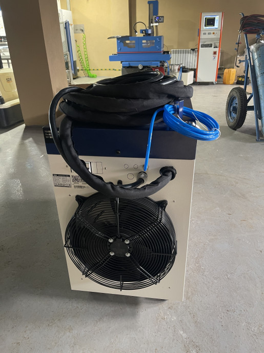 Запуск оптоволоконного аппарата лазерной очистки IMC-LC3000