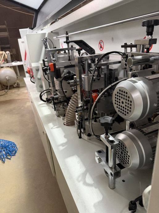 Запущен кромкооблицовочный станок IMC 308T