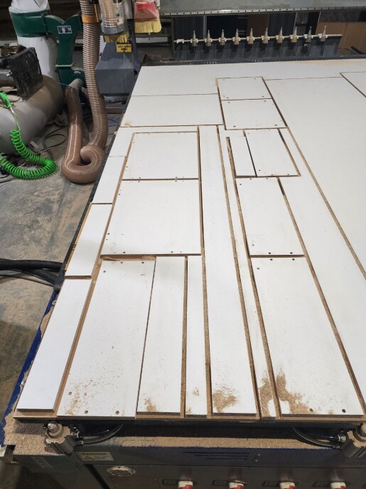 Произведены пуско-наладочные работы фрезерного станка с ЧПУ BCM2130CA со сверлильной головой