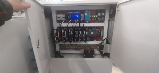 Запуск пильного центра HOLD HP330D