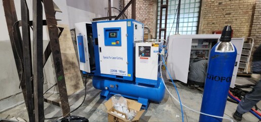 Станок лазерной резки листового металла, труб и профилей с кабинетной защитой