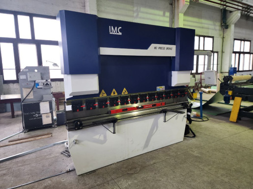 Запущен гидравлический листогибочный пресс IMC WC67K 63T3200 оси Y+X