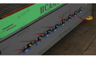 Фрезерный станок с ЧПУ BCM2130CE с автоматической сменой инструмента