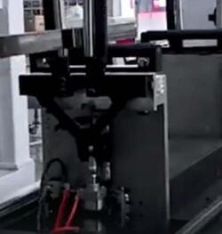 Волоконный лазерный станок для резки труб с режущей головкой 3D
