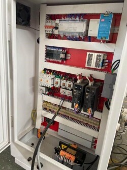 Форматно-раскроечный центр с ЧПУ HP330G