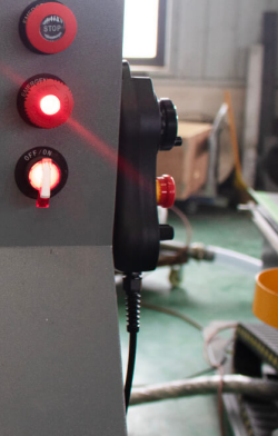 Фрезерный станок с ЧПУ BCM2130CA (Syntec 60CB)