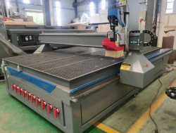Фрезерный станок с ЧПУ BCM2130CA (Syntec 60CB)