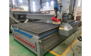 Фрезерный станок с ЧПУ BCM2130CA (Syntec 60CB)