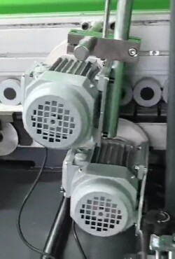 Автоматический кромкооблицовочный станок BCF501
