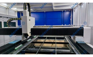 Станок лазерной резки листового металла и труб с кабинетной защитой и сменным столом IMC-6015CT