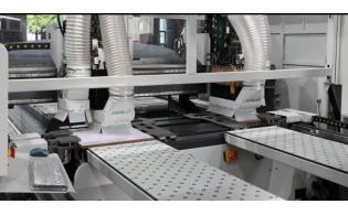 Сверлильно-присадочный станок с ЧПУ HB642GP