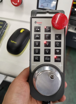 Электроэрозионный проволочно-вырезной станок с ЧПУ KD600LY