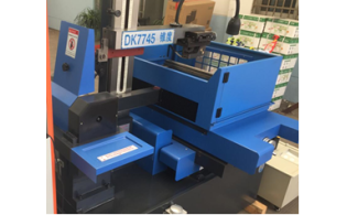 Электроэрозионный вырезной станок DK7735