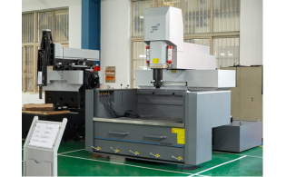 Высокоточный электроэрозионный копировально-прошивной станок ADI 800