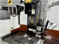 Электроэрозионный станок с ЧПУ для МАЛЫХ ОТВЕРСТИЙ модель HS4 (Супердрель)