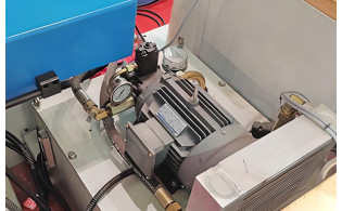 Плоскошлифовальный станок SGA40100AHD HDCNC