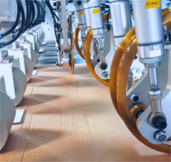 Cтанок для резки и рилевки картона HC1616K4