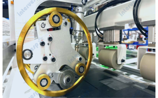 Cтанок для резки и рилевки картона HC1616K4