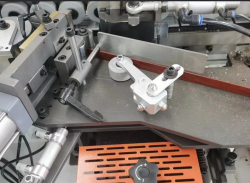 Автоматический кромкооблицовочный станок HD771J (SERVO)