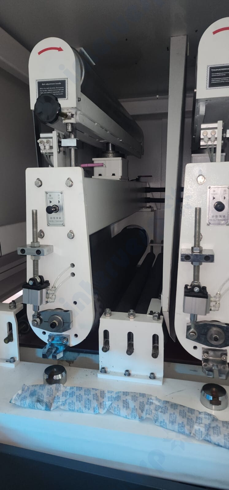 Шлифовально-зачистной станок DV-DRF1300 с полировочным валом