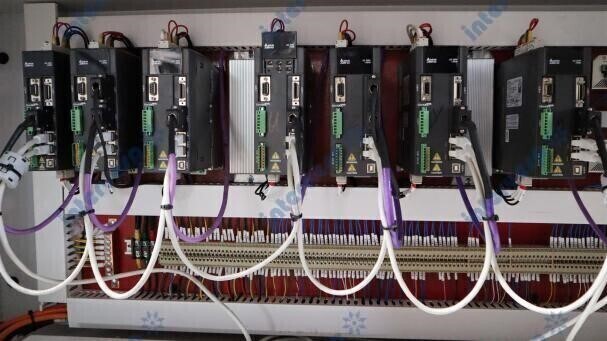 Сверлильно-присадочный станок с ЧПУ HB611CGSX