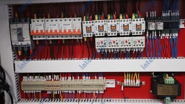 Сверлильно-присадочный станок с ЧПУ HB611CGSX