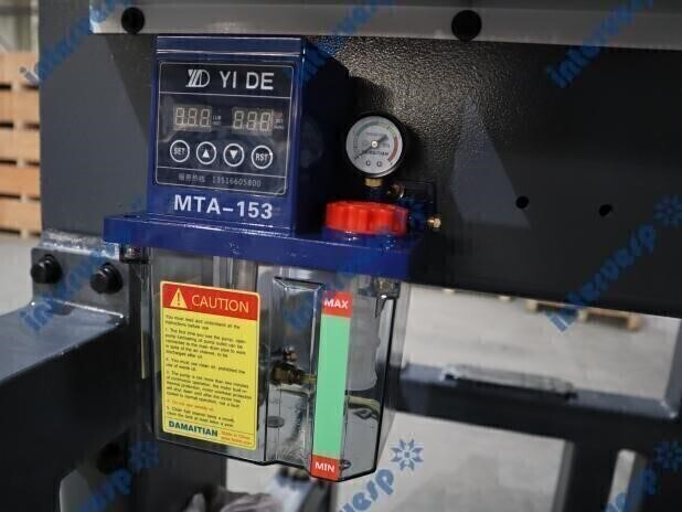 Сверлильно-присадочный станок с ЧПУ HB642GP