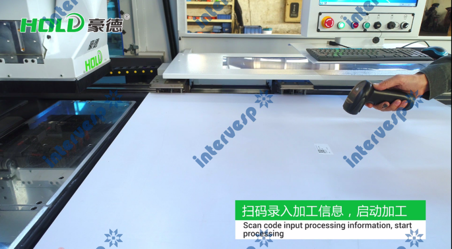 Сверлильно-присадочный станок с ЧПУ HB642GP