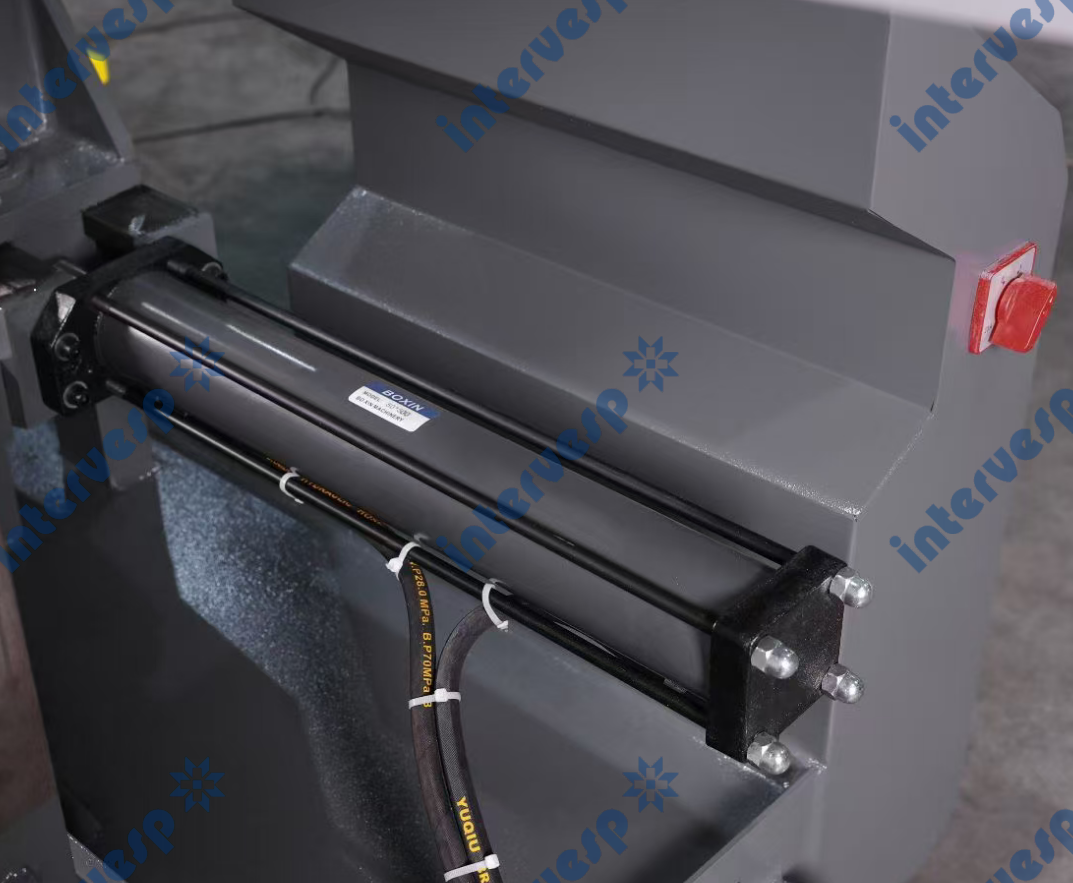 Двухколонный ленточнопильный станок GX1-35/50S с углом поворота пильного полотна 60°