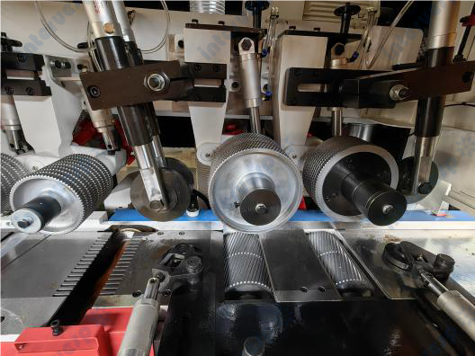 Четырехсторонний станок QMB723GH