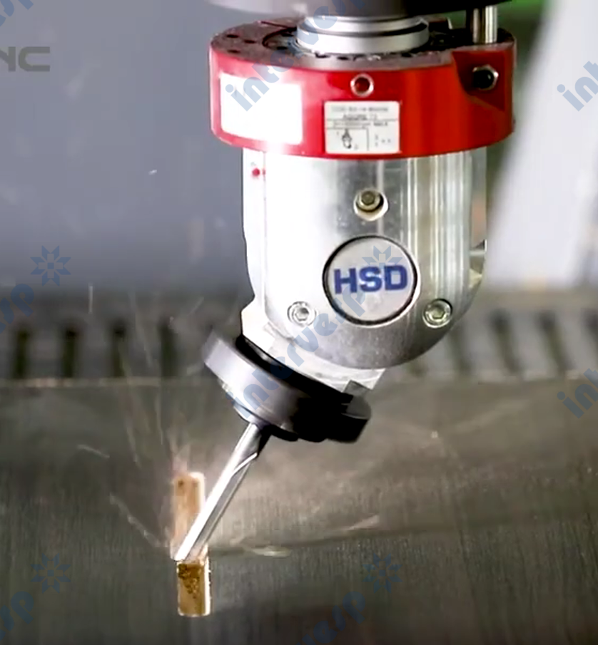 Фрезерный станок с ЧПУ BCM2130C (HSD)